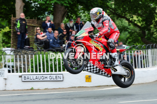 31/05/2026: John McGuinness (1000 Honda/Honda Racing UK) at Ballaugh Bridge during the RST Isle of Man Superbike TT race. PICTURE BY DAVE KNEEN.
